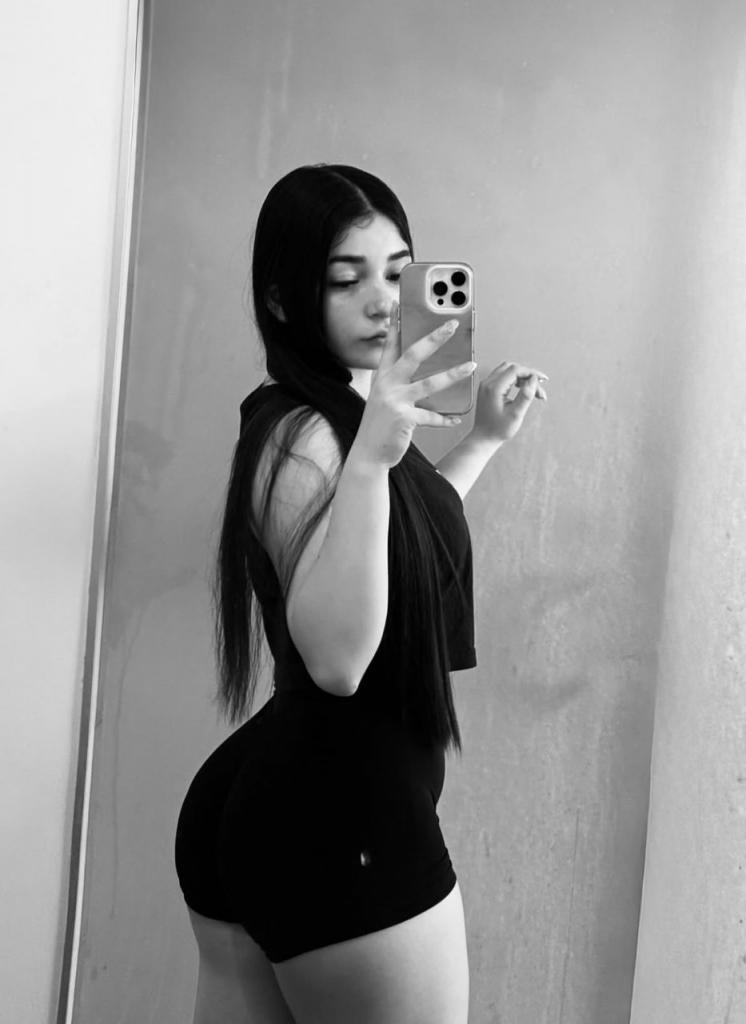 Chica busca chico en Tenerife: 