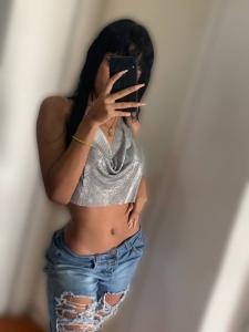 613218338: Chica busca chico en Barcelona