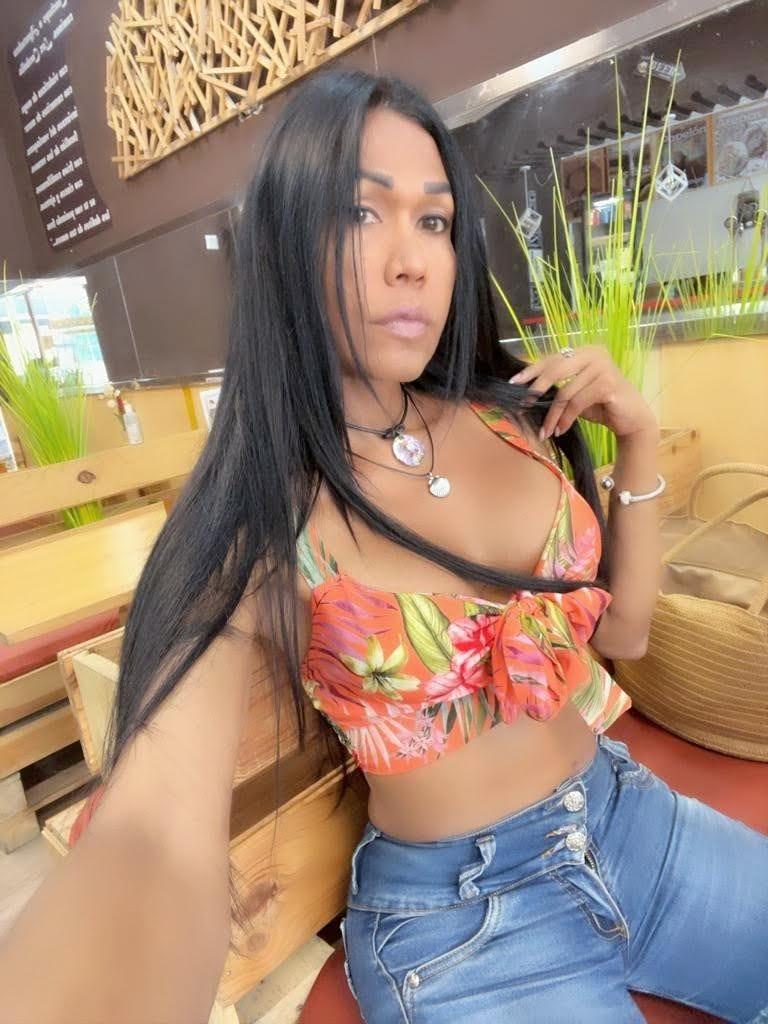 641335230: Transexual en Pontevedra