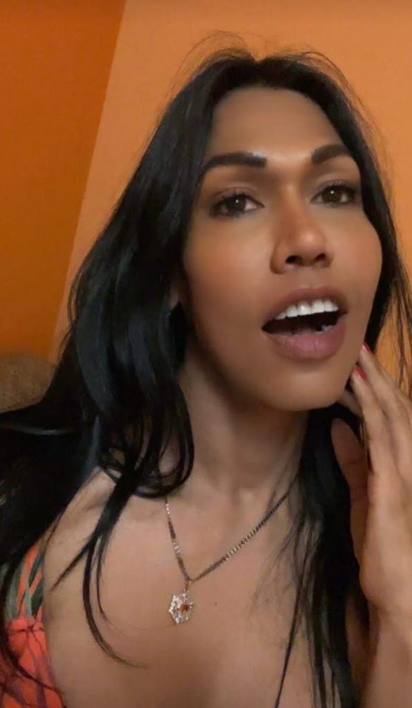 641335230: Transexual en Pontevedra