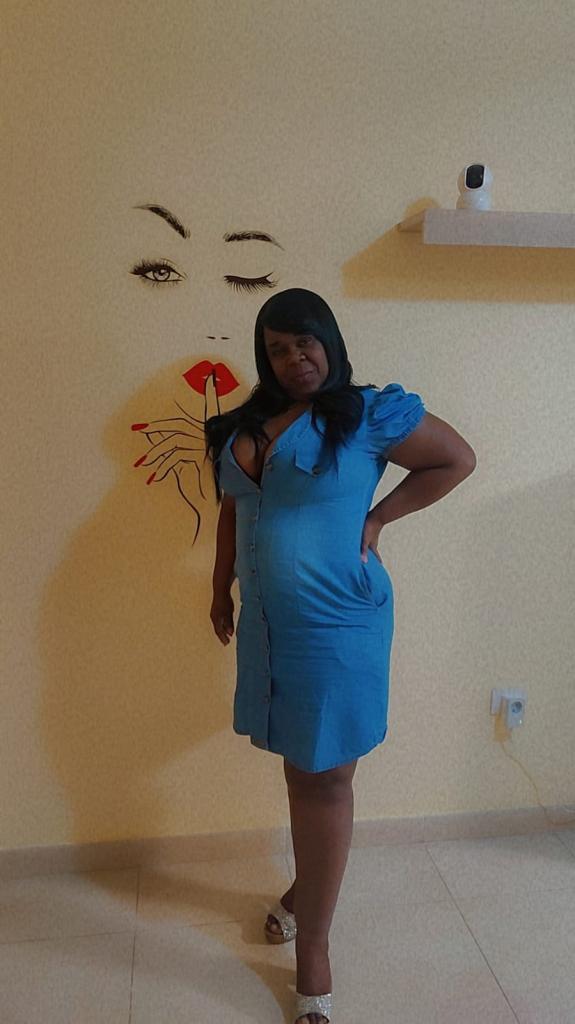 Chica busca chico en Tenerife: 