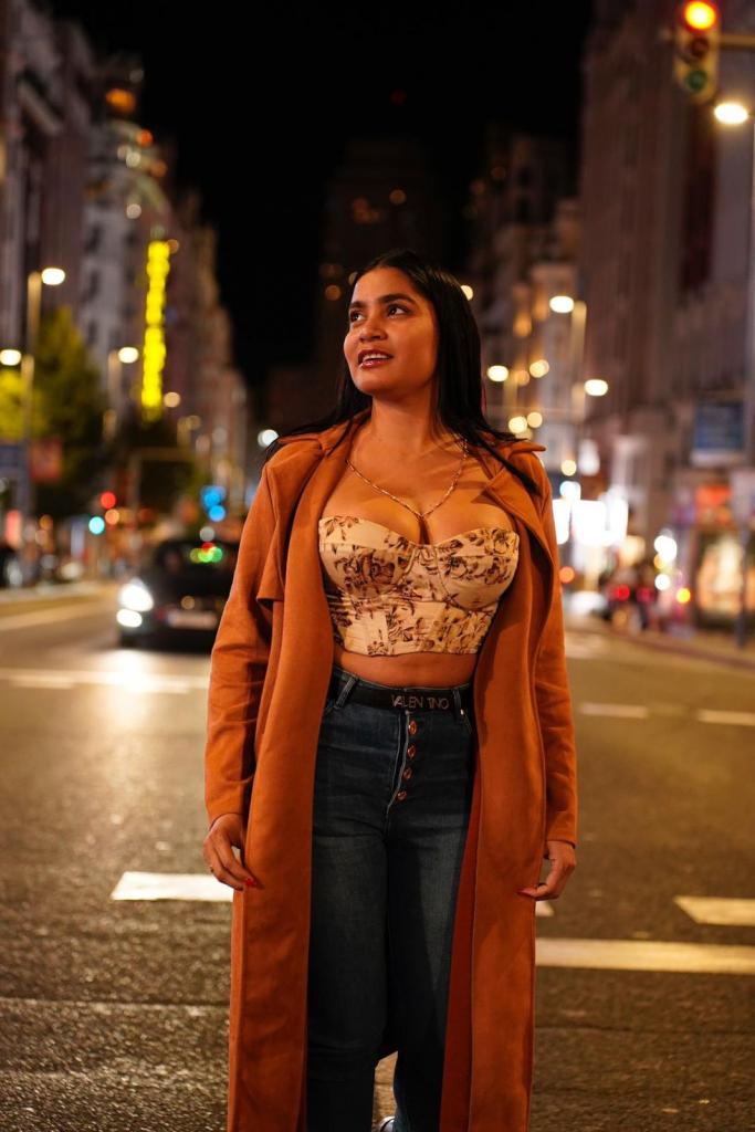 613713947: Chica busca chico en Madrid