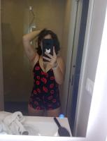 672531778: Chica busca chico en Barcelona