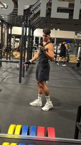 613279905: Chico busca chica en Sevilla