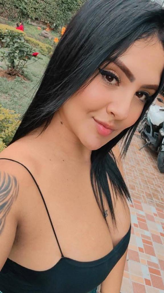 Chica busca chico en Almería: 