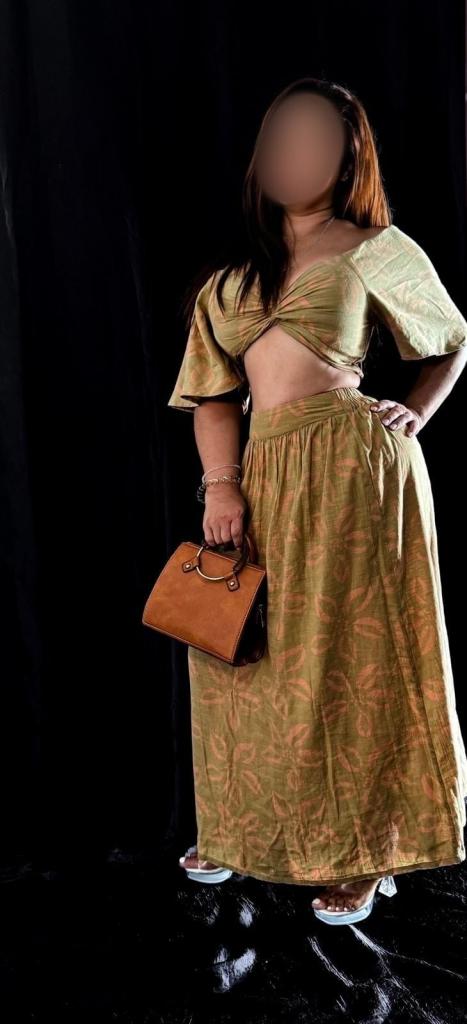 Chica busca chico en Sevilla: 