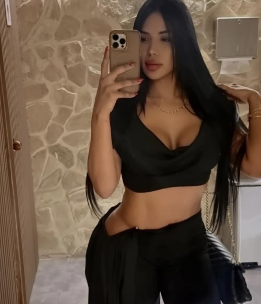 Chica busca chico en Cádiz: 