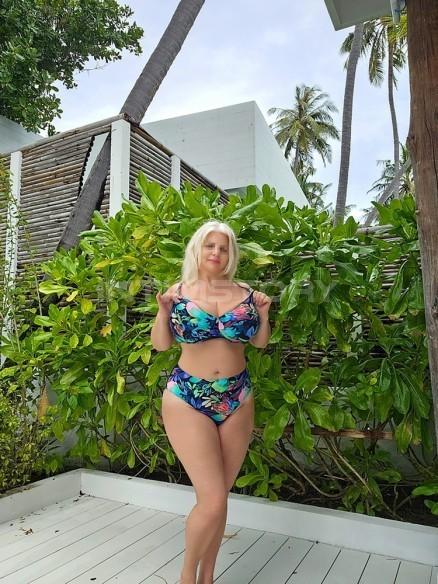 614257030: Chica busca chico en Barcelona