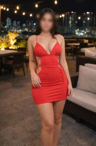 631819575: Chica busca chico en Barcelona