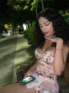 697497122: Chica busca chico en Madrid