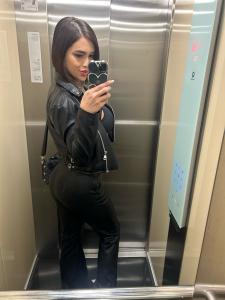 683491189: Transexual en Pontevedra