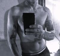 677831283: Chico busca chica en Barcelona