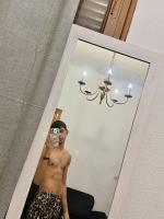 647162102: Chico busca chica en Madrid