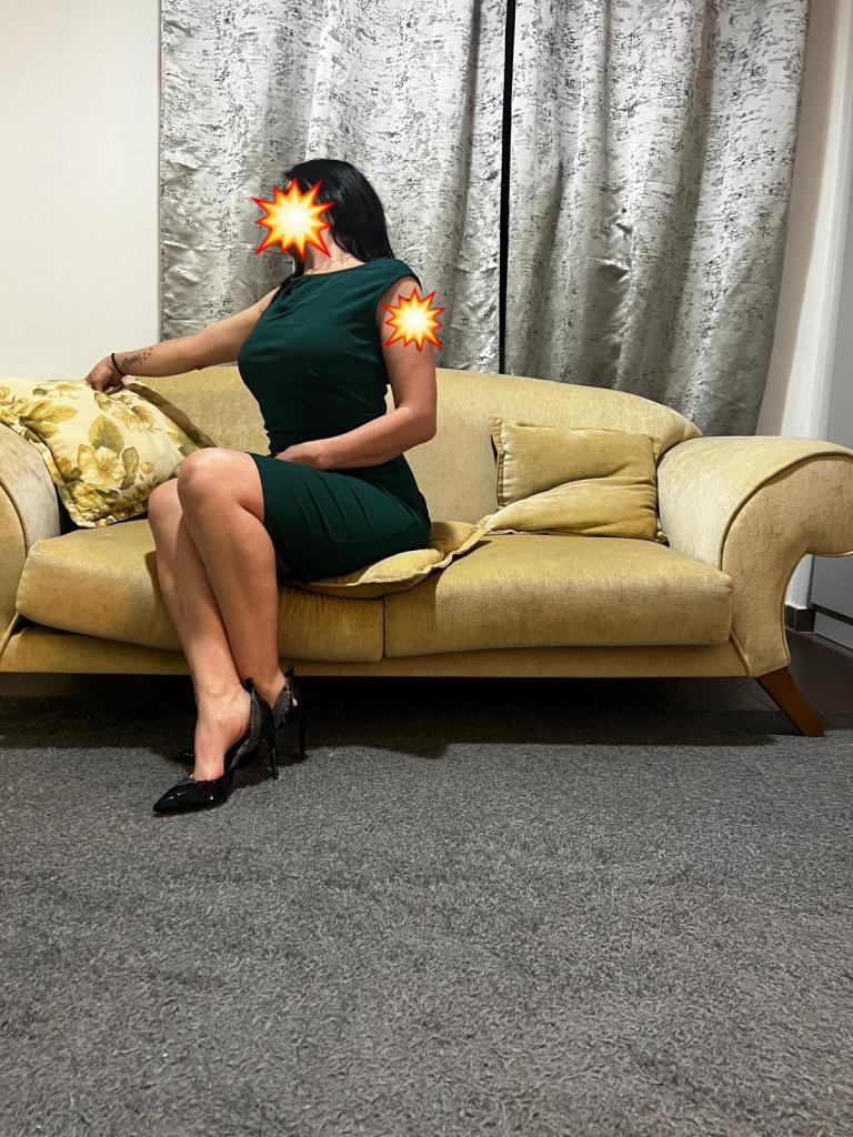 742098537: Chica busca chico en Asturias