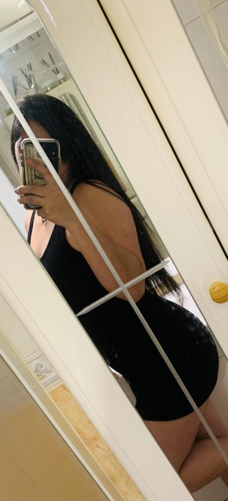 613761366: Chica busca chico en Pontevedra