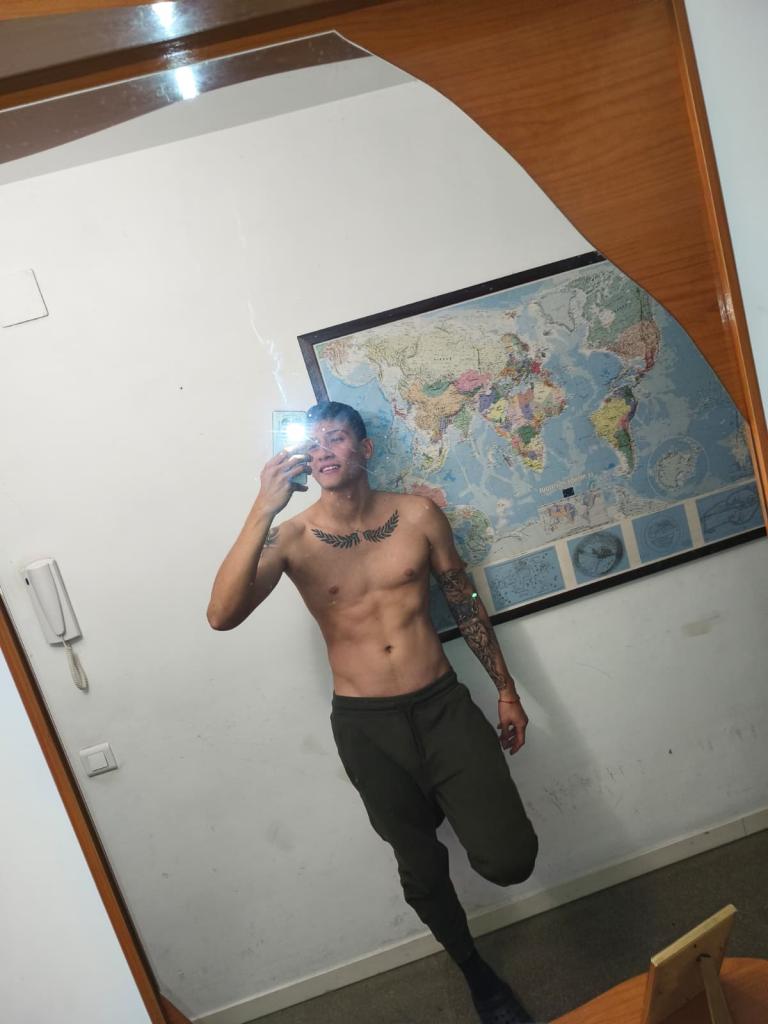 Chico busca chica en Barcelona: 