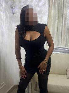 666784855: Chica busca chico en Madrid