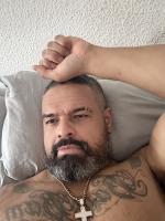 687716981: Chico busca chica en Barcelona