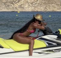 685796290: Chica busca chico en Madrid