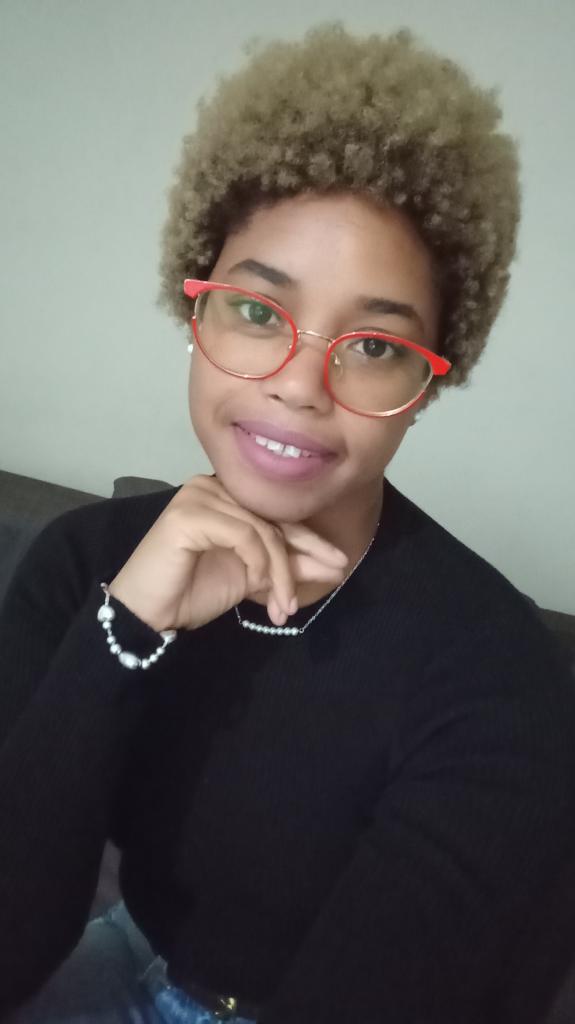 Chica busca chico en Cádiz: 