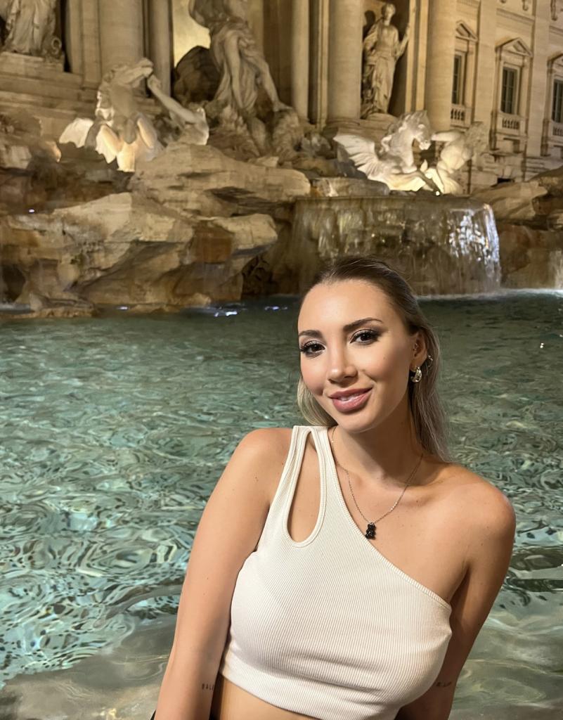 Chica busca chico en Almería: 