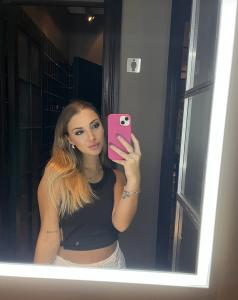 621040899: Chica busca chico en Almería