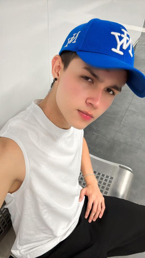 604248557: Chico busca chica en Madrid