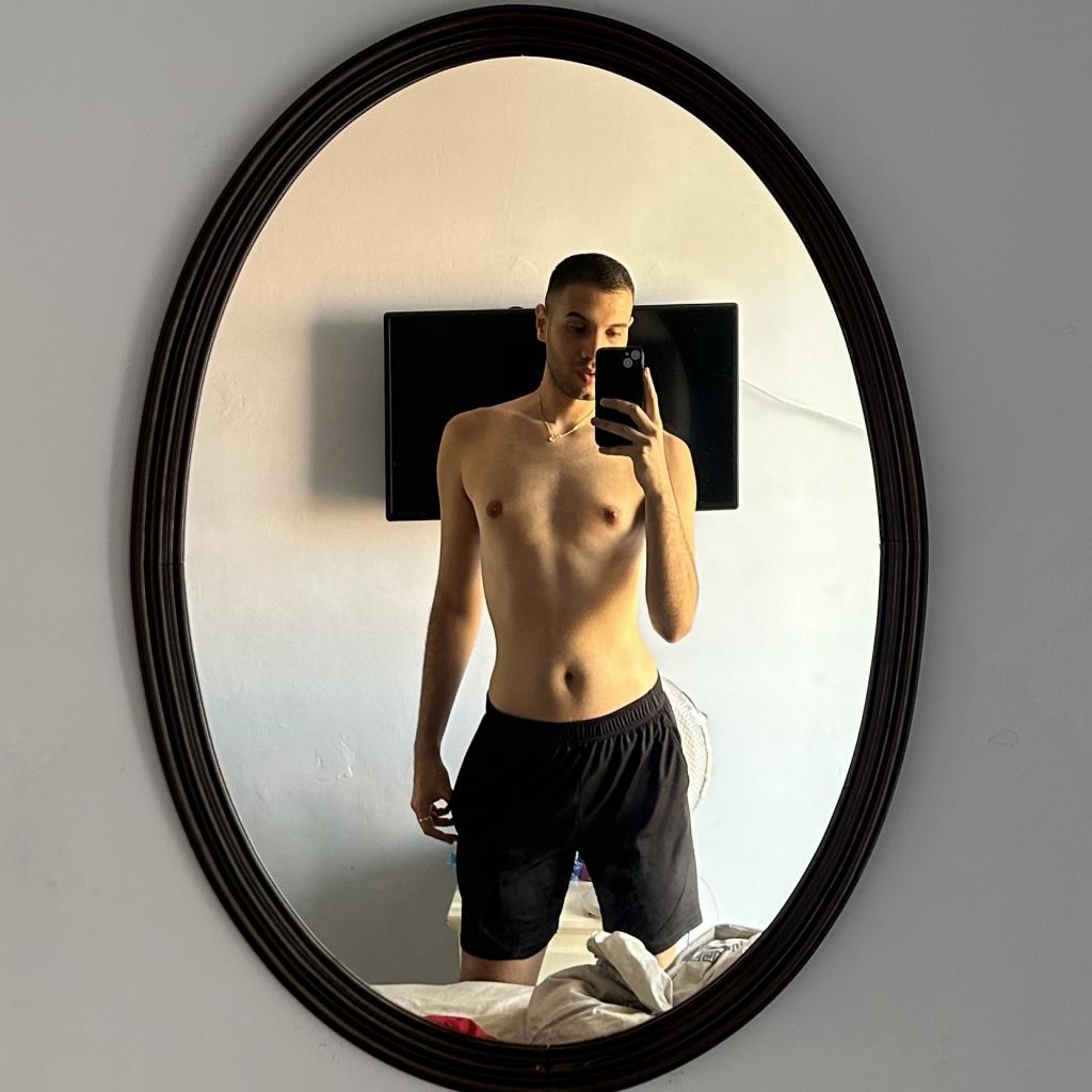 643645160: Chico busca chica en Málaga