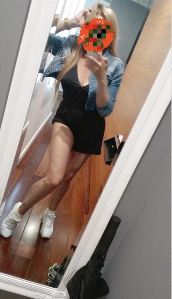 612207530: Chica busca chico en Barcelona