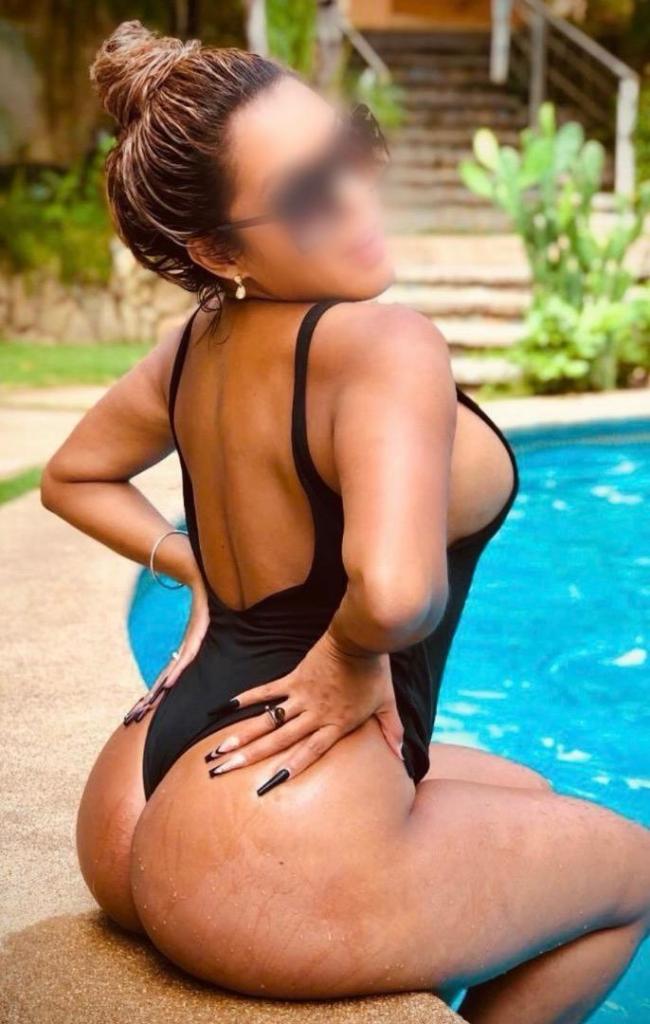 603974584: Chica busca chico en Orense