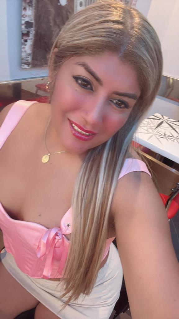 613928017: Chica busca chico en Alicante