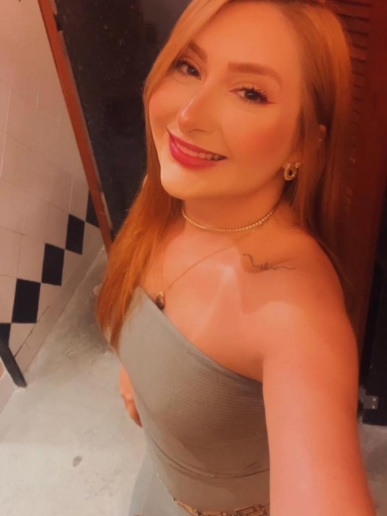 Chica busca chico en Almería: 