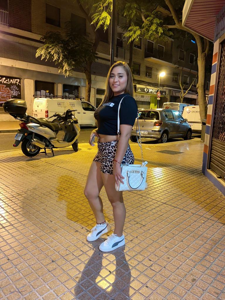 604841878: Chica busca chico en Asturias