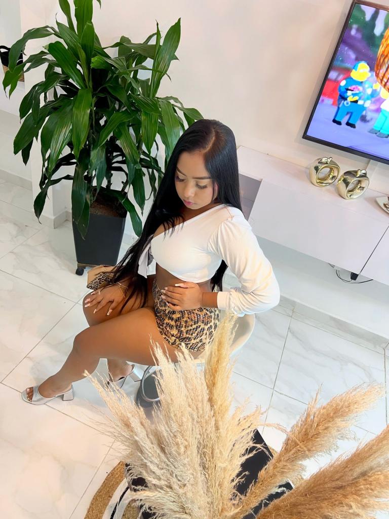 604272053: Chica busca chico en Asturias