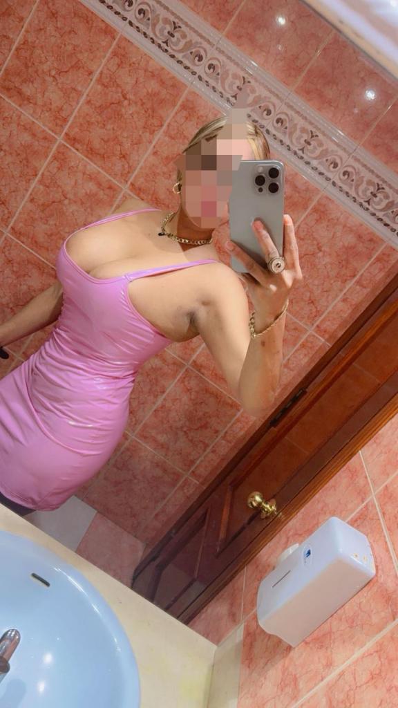 Chica busca chico en Cádiz: 