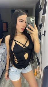 613724643: Chica busca chico en Barcelona