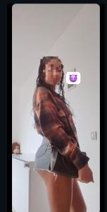 642702856: Chica busca chico en Sevilla