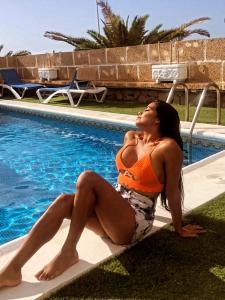 629776585: Chica busca chico en Burgos