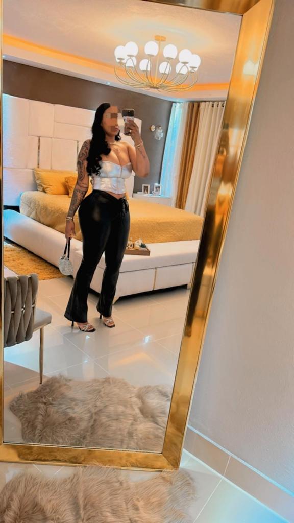 Chica busca chico en Huesca: 