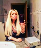 633977714: Chica busca chico en León