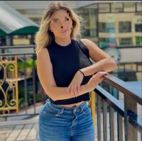 742095371: Chica busca chico en Sevilla