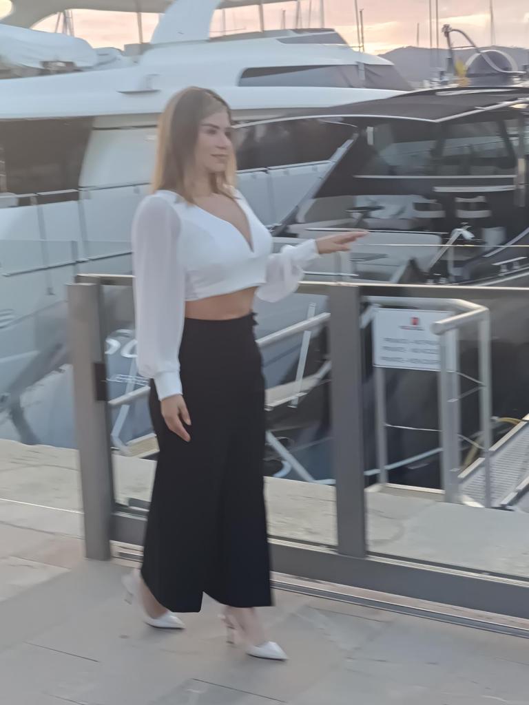 Chica busca chico en Alicante: 