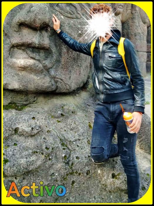 Chico busca chica en Sevilla: 