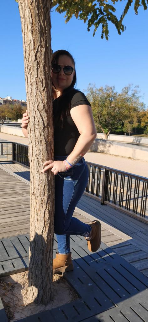 643980713: Chica busca chico en Castellón