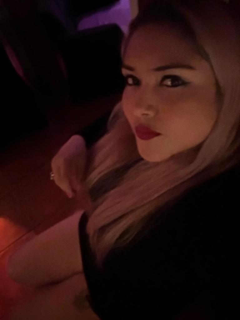 624053321: Chica busca chico en Huesca