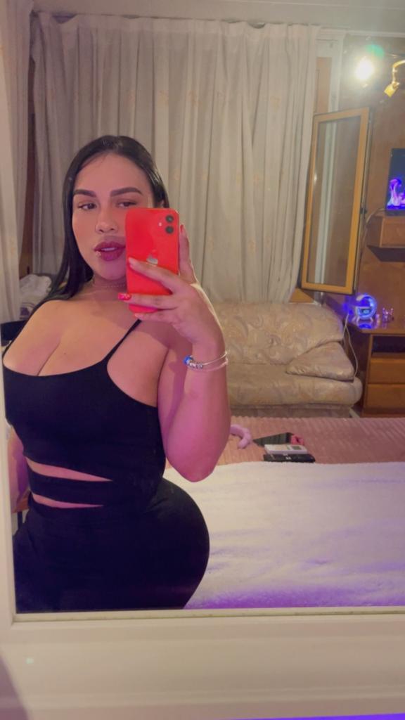 603488871: Chica busca chico en Barcelona