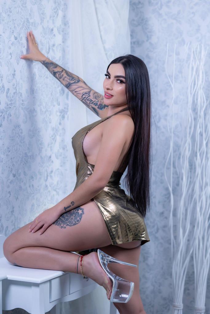 613594072: Chica busca chico en Cádiz