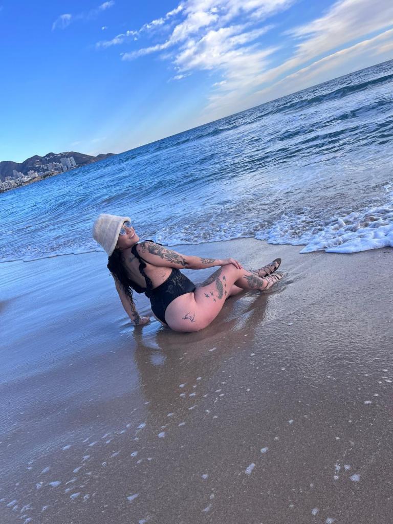 613255342: Chica busca chico en Alicante