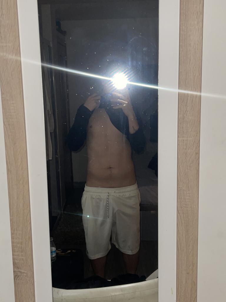 637104417: Chico busca chica en Murcia