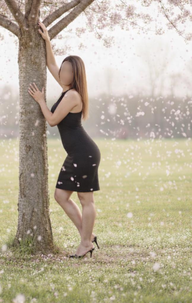 910237445: Chica busca chico en Madrid